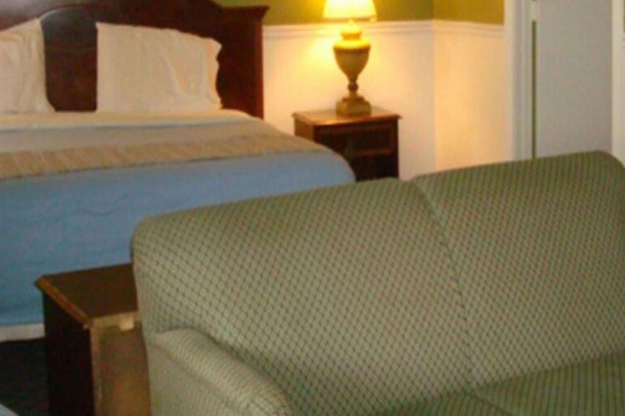 New Haven Inn Екстер'єр фото