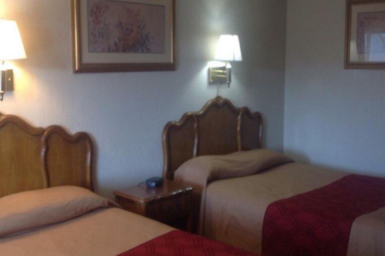 New Haven Inn Екстер'єр фото