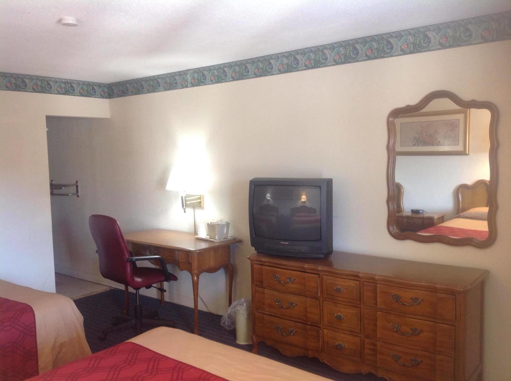 New Haven Inn Екстер'єр фото